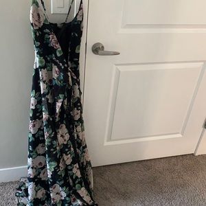 Floral Lulus Maxi Dress